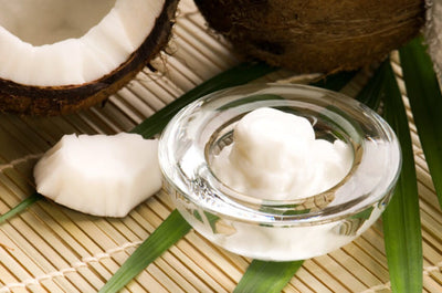Hoe kokosnootolie je hele mond kan ontgiften